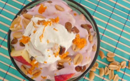 Рецепты диетических фруктовых салатов с йогуртом