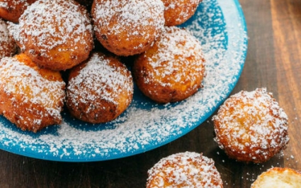 Рецепт жареных творожных пончиков пошагово