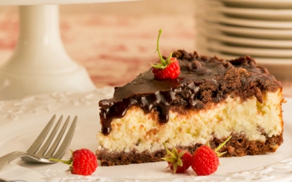 Шоколадно-творожный пирог с глазурью: рецепт