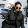 Женская черная куртка: с чем носить, фото