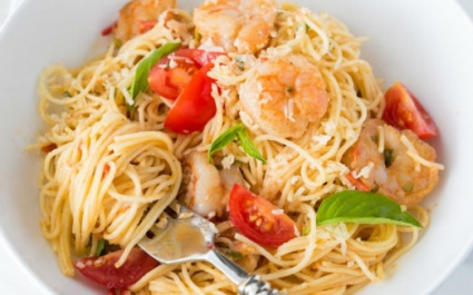 Спагетти с креветками и сливочным соусом: рецепт